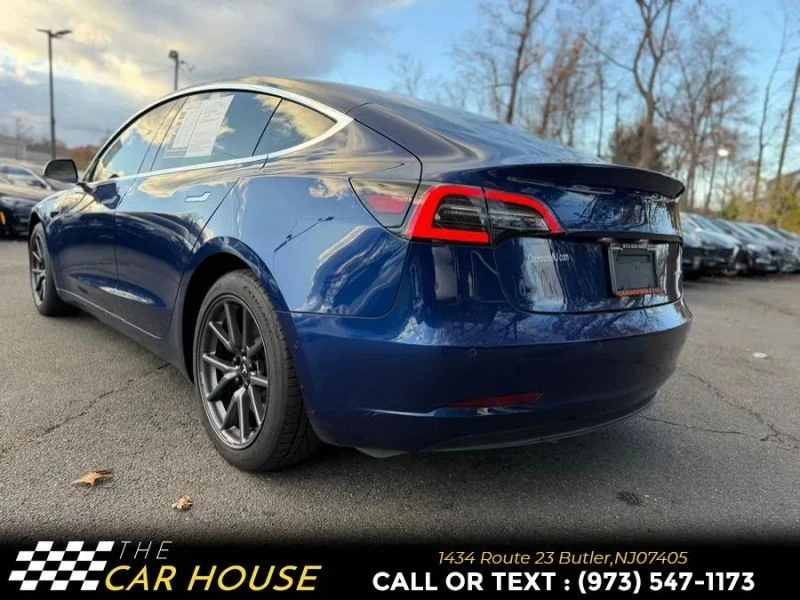 2019 Tesla Model 3 - Image 11 of 12