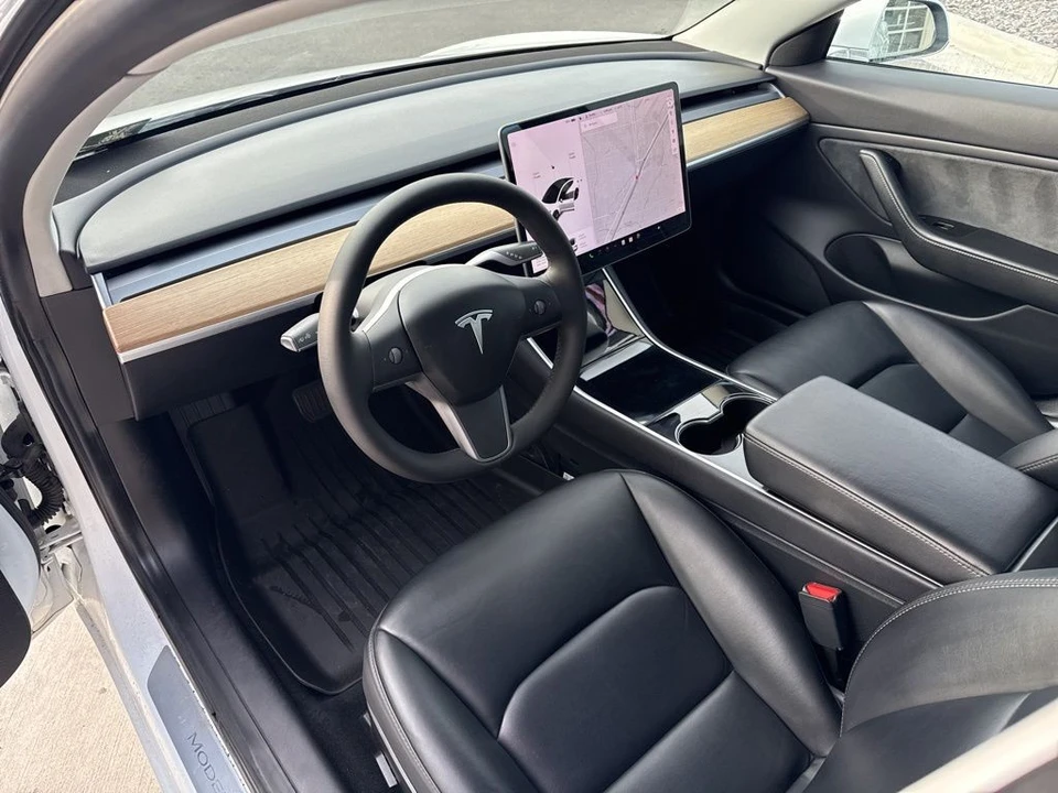 2019 Tesla Model 3 - Image 11 of 21
