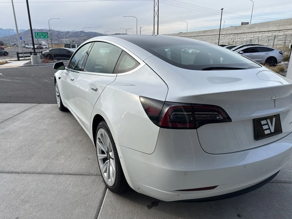 2019 Tesla Model 3 - Image 5 of 21