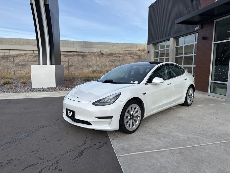 2019 Tesla Model 3 - Image 3 of 21
