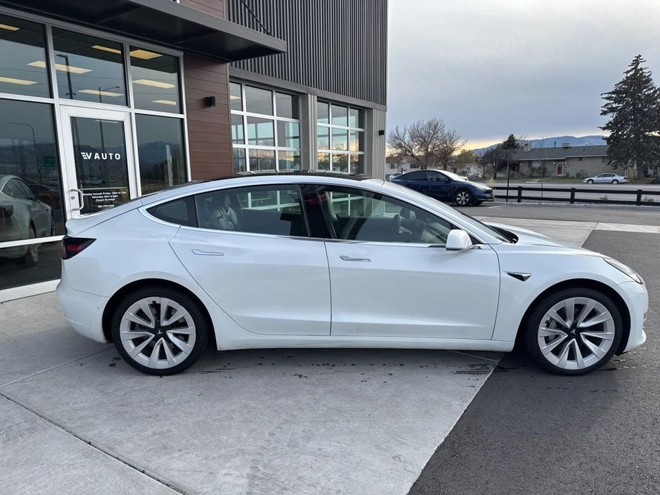 2019 Tesla Model 3 - Image 8 of 21