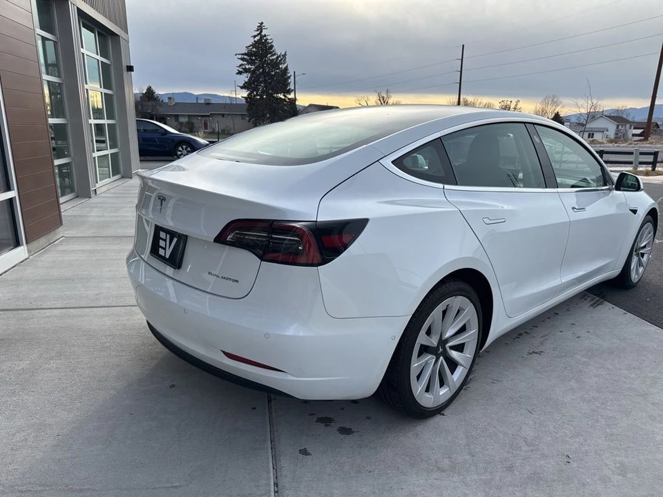 2019 Tesla Model 3 - Image 7 of 21
