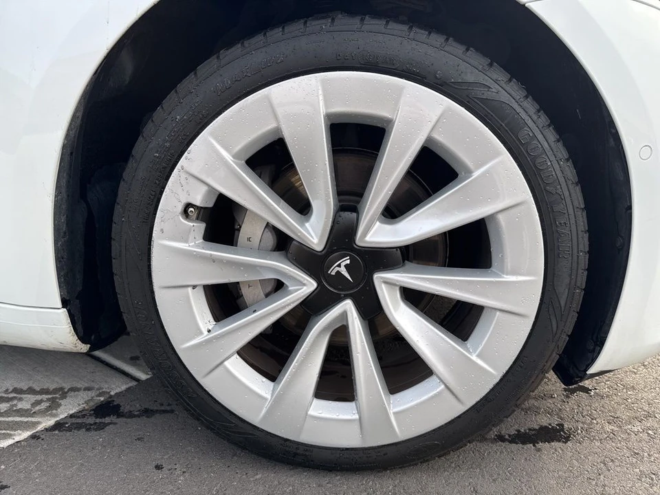 2019 Tesla Model 3 - Image 9 of 21