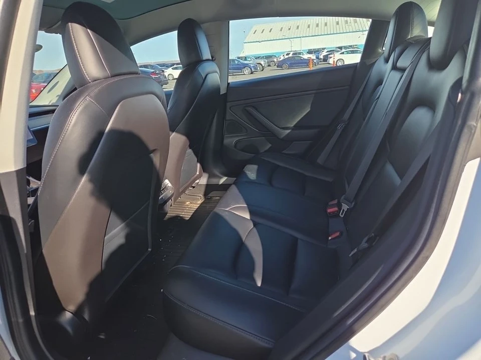 2019 Tesla Model 3 - Image 6 of 7