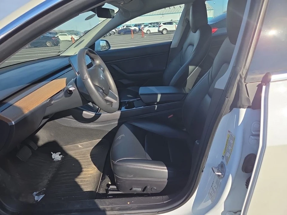 2019 Tesla Model 3 - Image 5 of 7