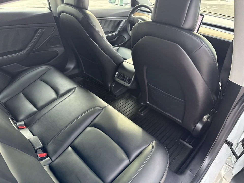 2019 Tesla Model 3 - Image 18 of 21