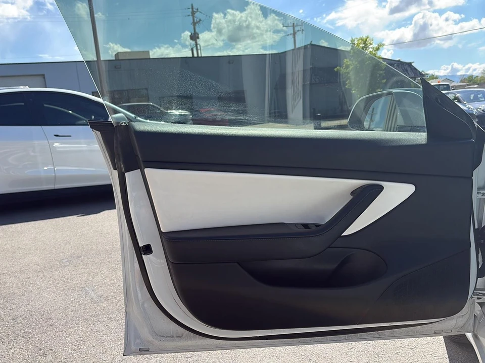 2019 Tesla Model 3 - Image 11 of 21