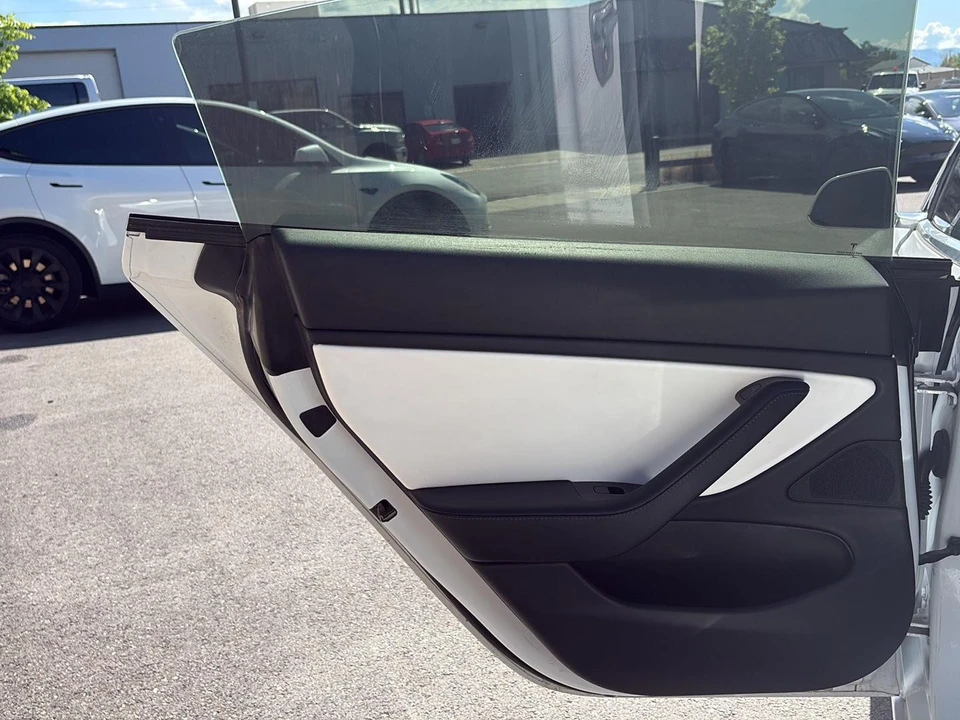 2019 Tesla Model 3 - Image 14 of 21