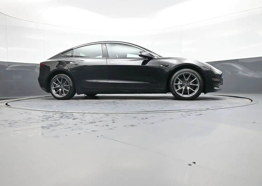 2019 Tesla Model 3 - Image 29 of 31