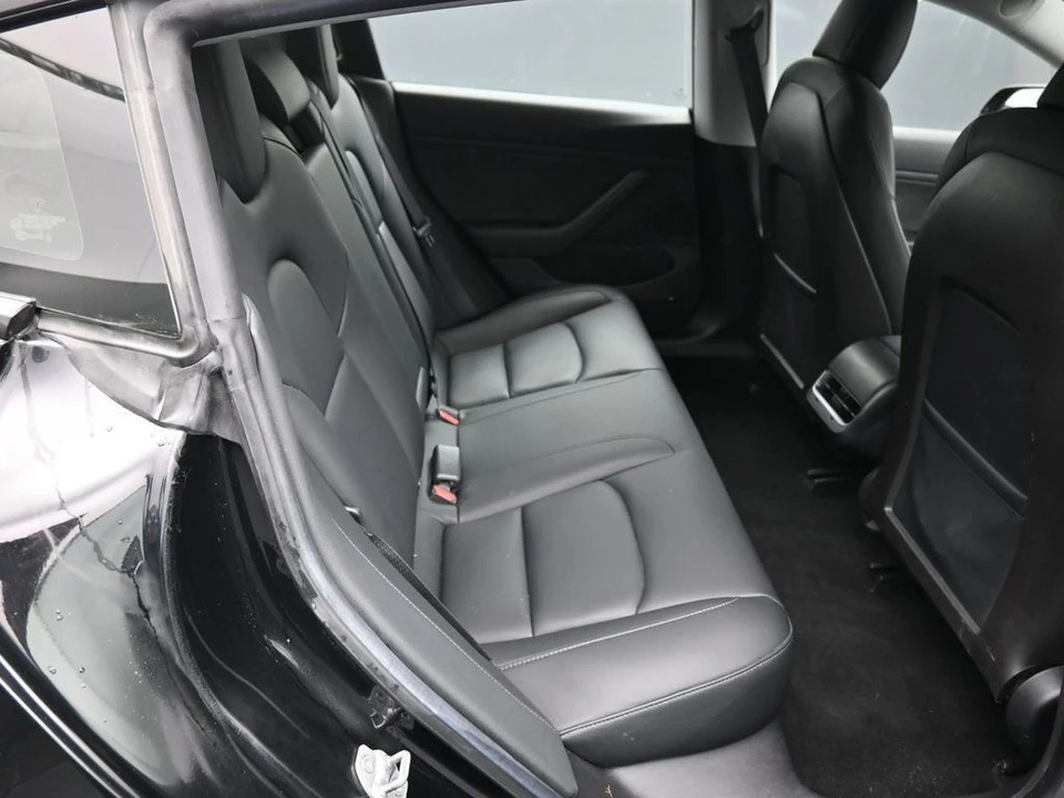 2019 Tesla Model 3 - Image 24 of 31