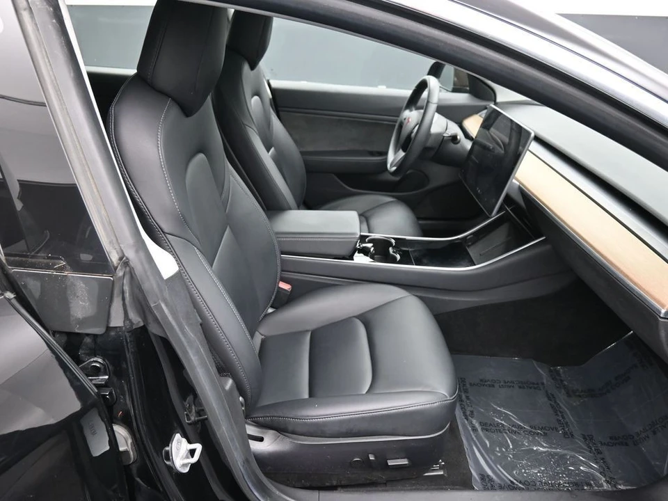 2019 Tesla Model 3 - Image 25 of 31