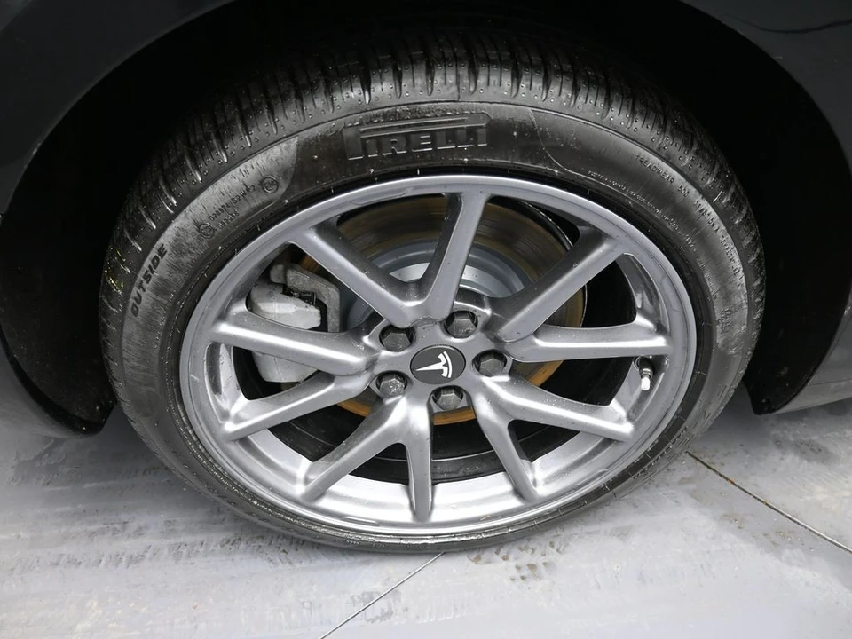 2019 Tesla Model 3 - Image 12 of 31