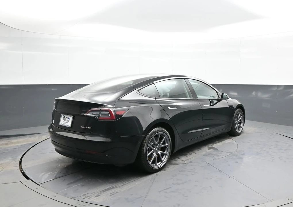 2019 Tesla Model 3 - Image 6 of 12