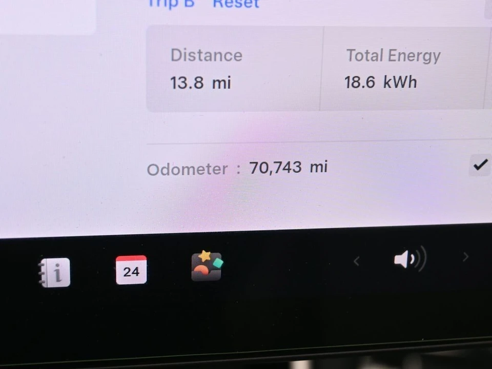 2019 Tesla Model 3 - Image 16 of 31