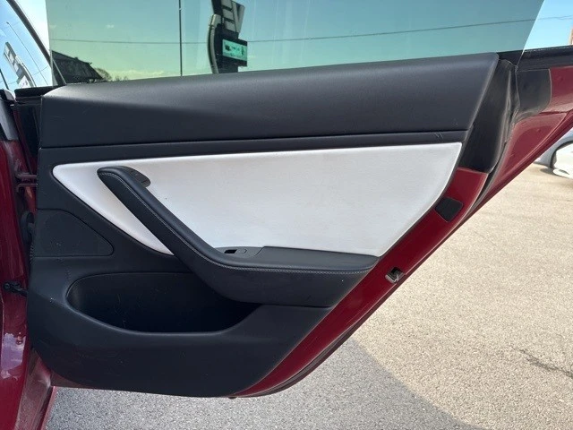 2019 Tesla Model 3 - Image 17 of 21