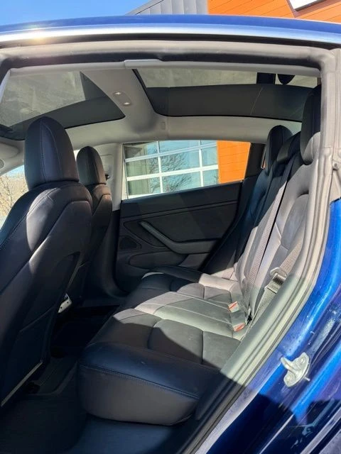 2019 Tesla Model 3 - Image 10 of 19
