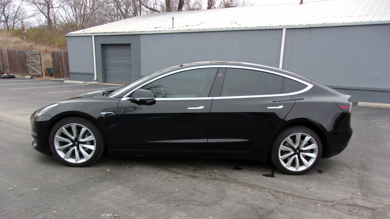 2019 Tesla Model 3 - Image 14 of 14