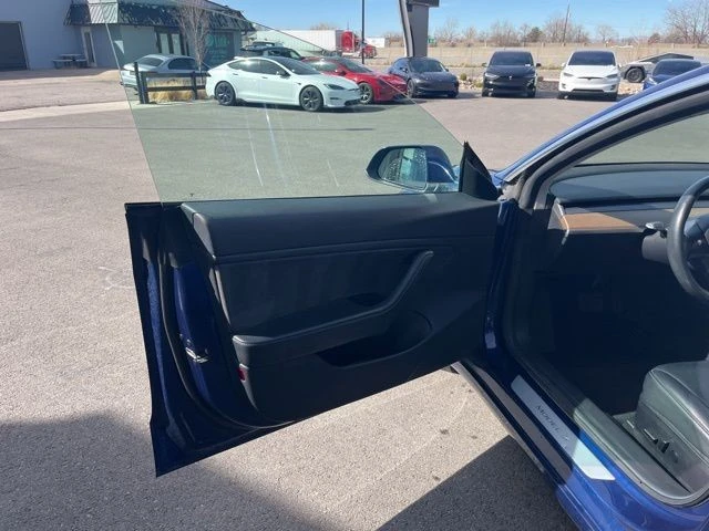 2019 Tesla Model 3 - Image 9 of 21