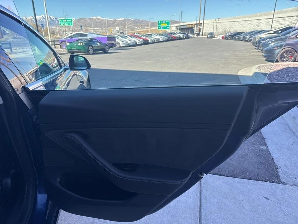 2019 Tesla Model 3 - Image 17 of 21