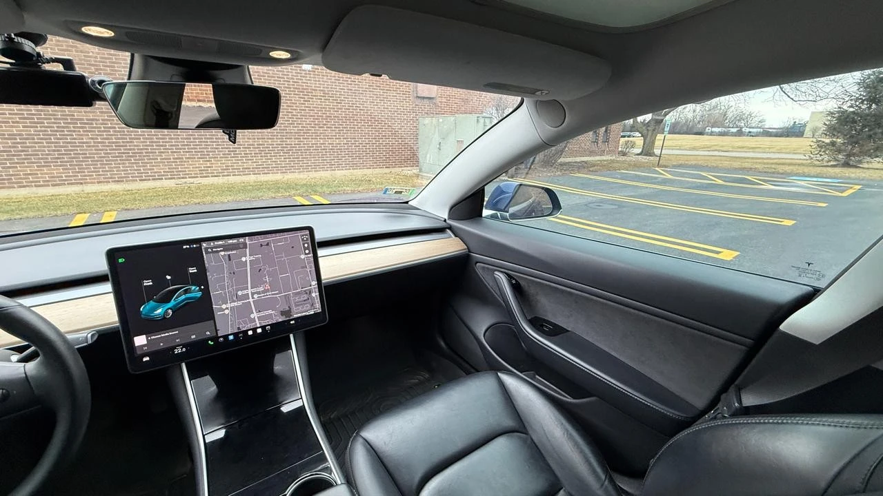 2019 Tesla Model 3 - Image 18 of 21