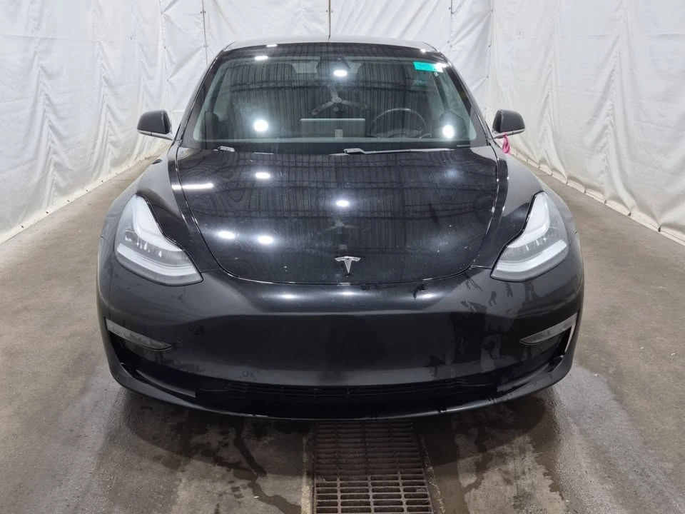 2019 Tesla Model 3 - Image 2 of 4