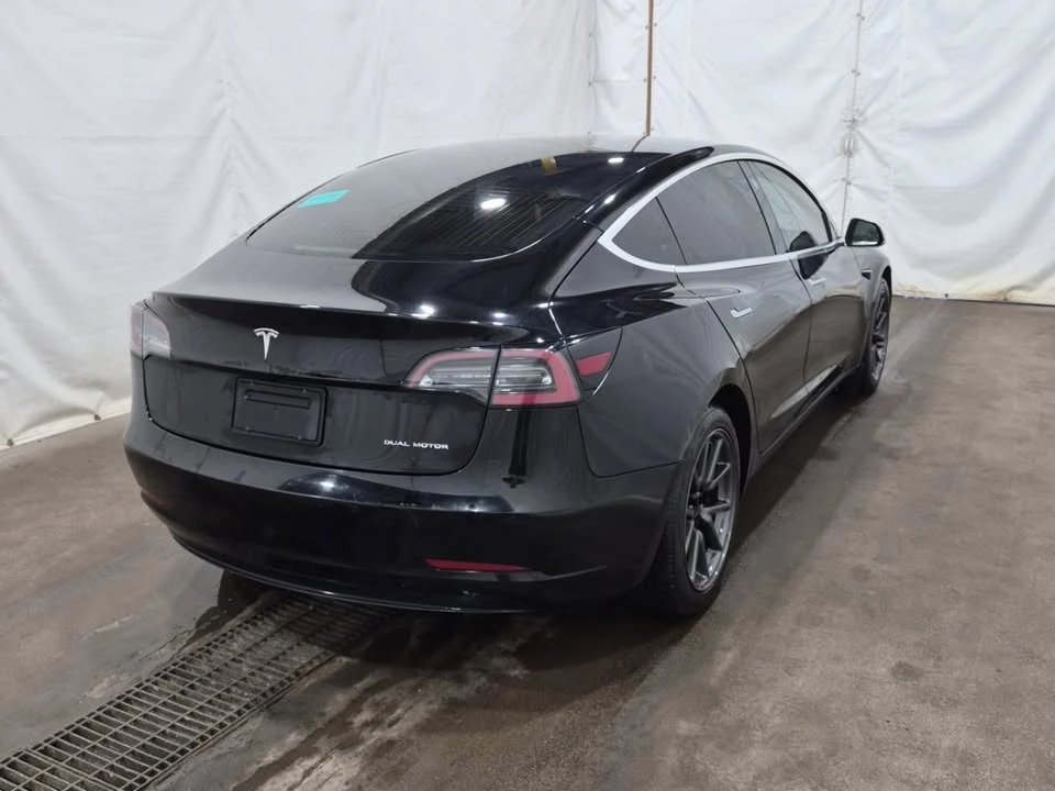 2019 Tesla Model 3 - Image 3 of 4
