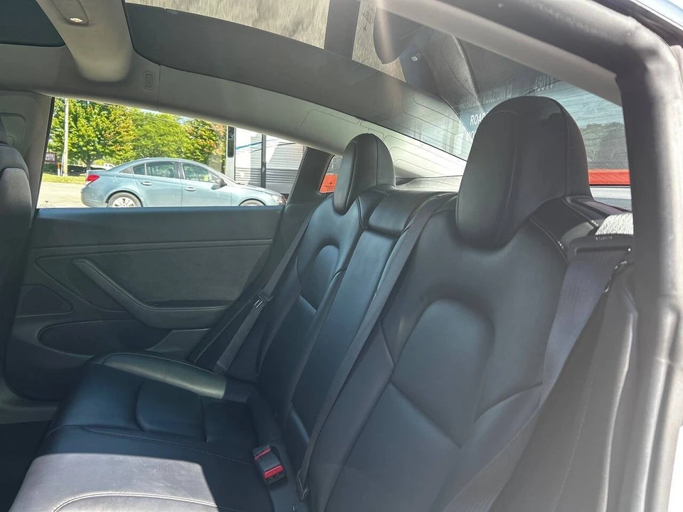 2019 Tesla Model 3 - Image 11 of 12