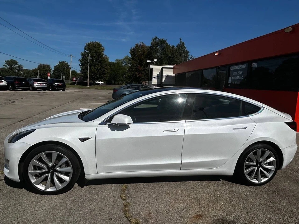 2019 Tesla Model 3 - Image 9 of 12