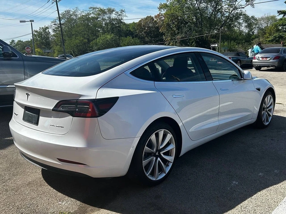 2019 Tesla Model 3 - Image 7 of 12