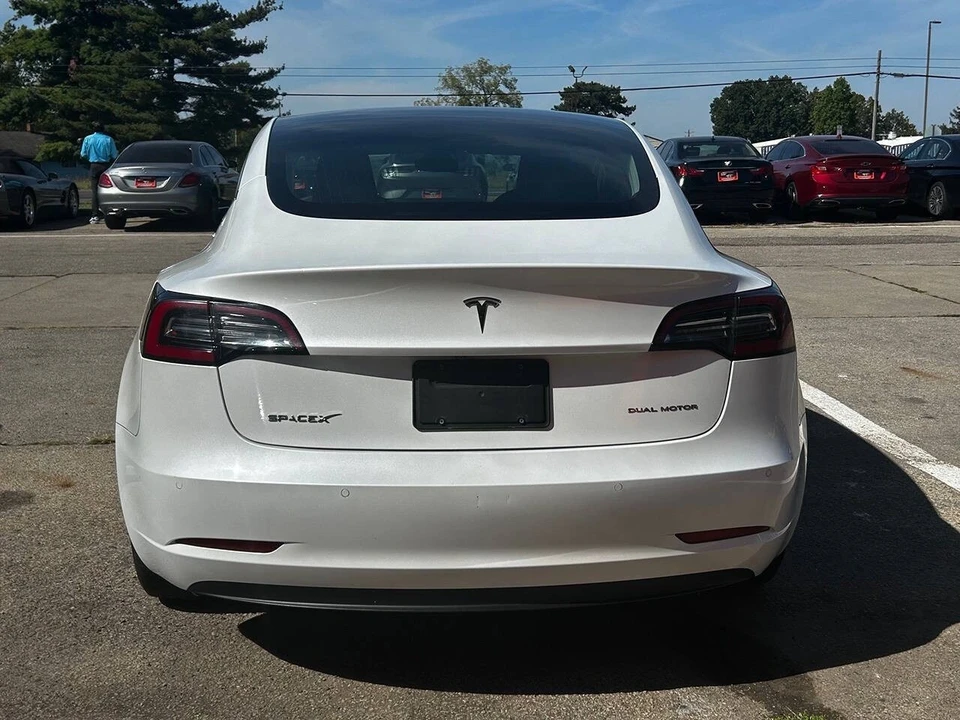 2019 Tesla Model 3 - Image 5 of 12