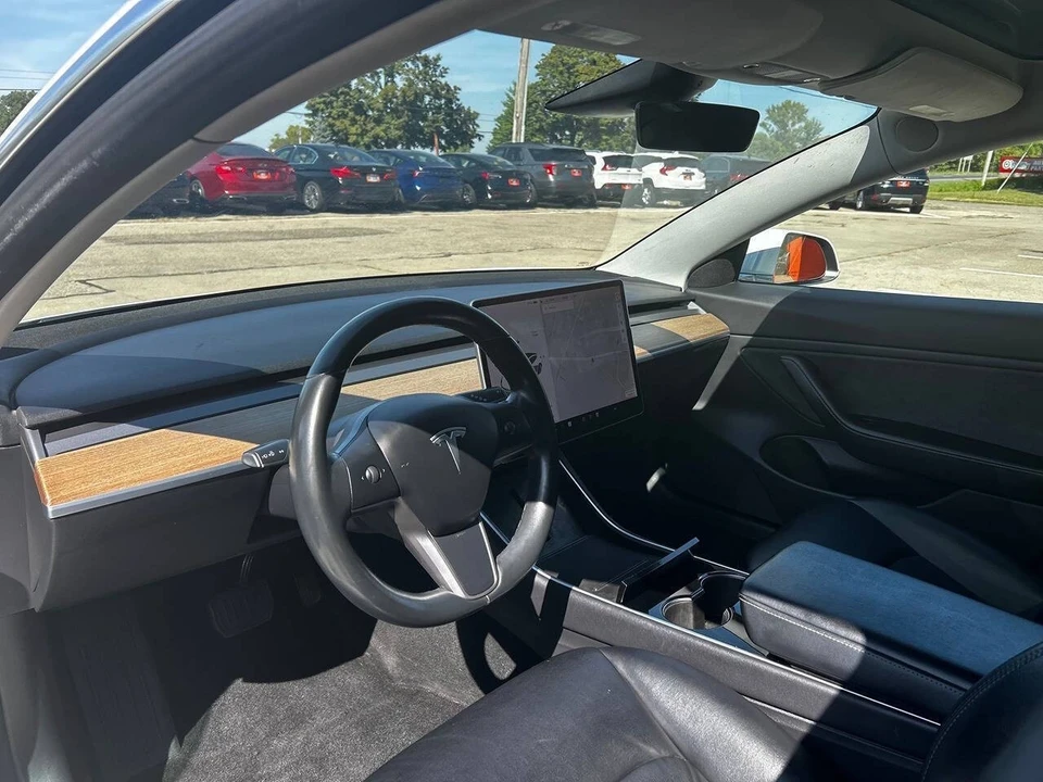 2019 Tesla Model 3 - Image 14 of 18