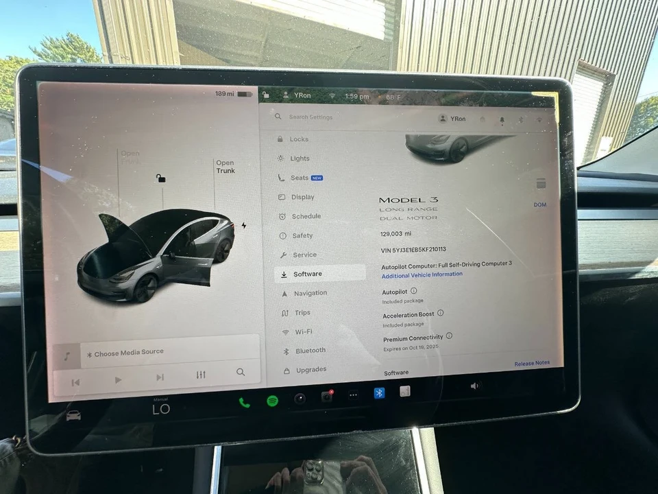 2019 Tesla Model 3 - Image 17 of 19
