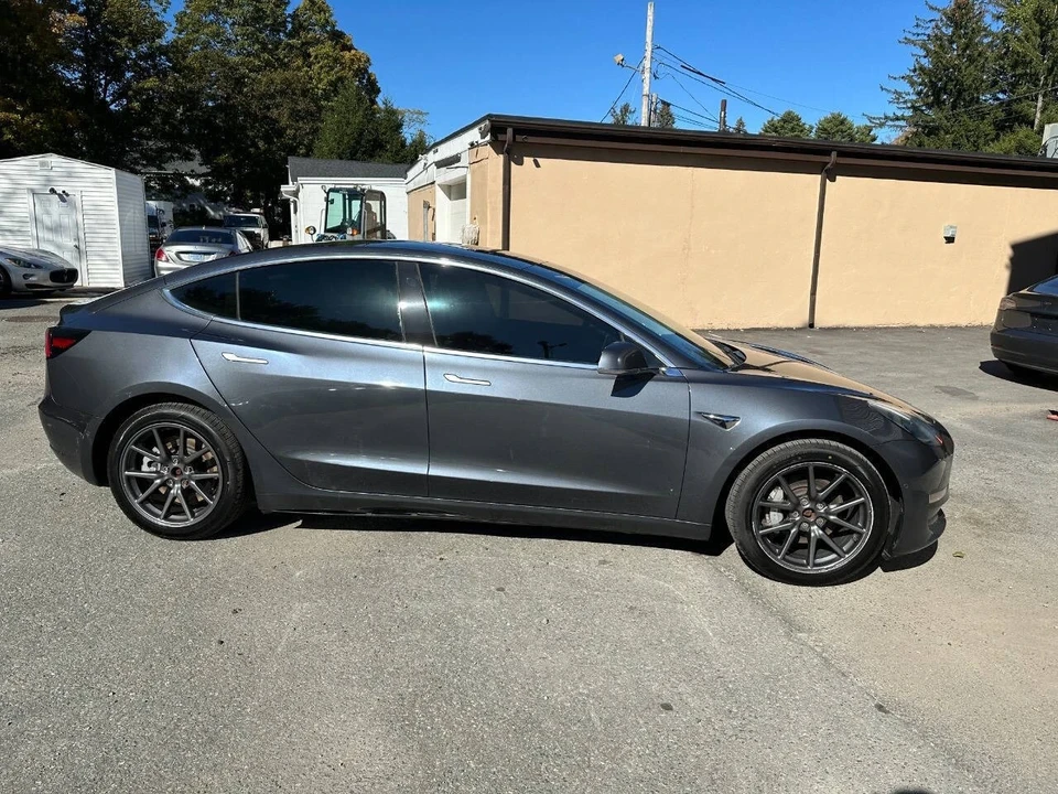 2019 Tesla Model 3 - Image 4 of 19