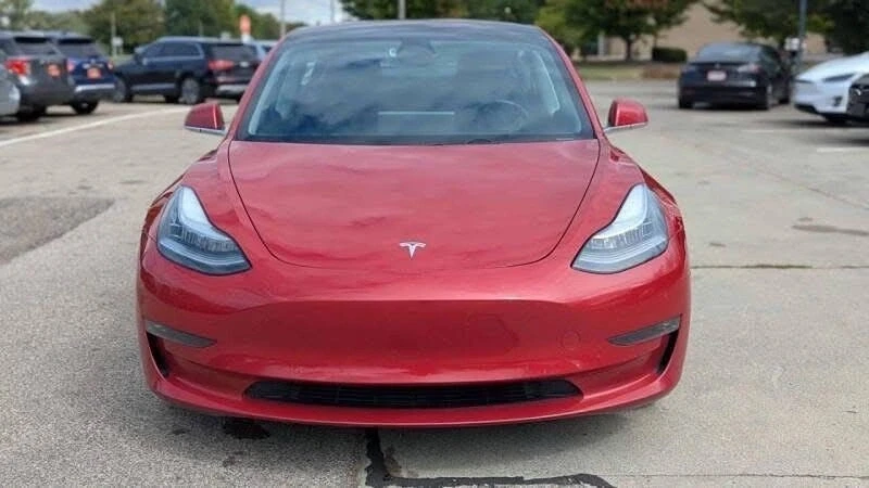 2019 Tesla Model 3 - Image 3 of 12