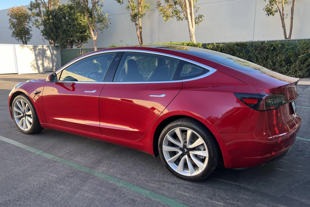 2019 Tesla Model 3 - Image 4 of 31