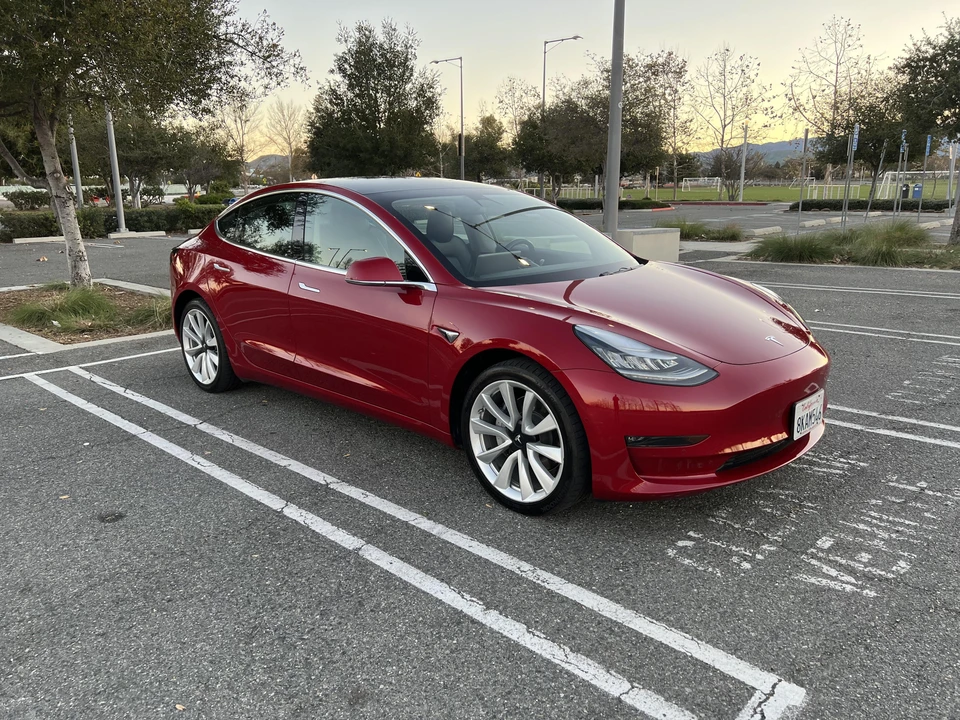 2019 Tesla Model 3 - Image 28 of 31