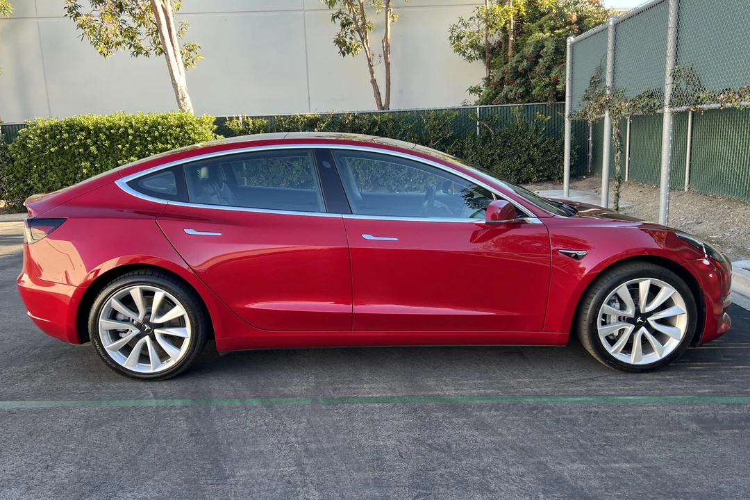 2019 Tesla Model 3 - Image 3 of 31