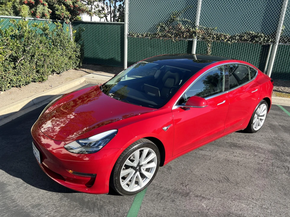 2019 Tesla Model 3 - Image 12 of 31