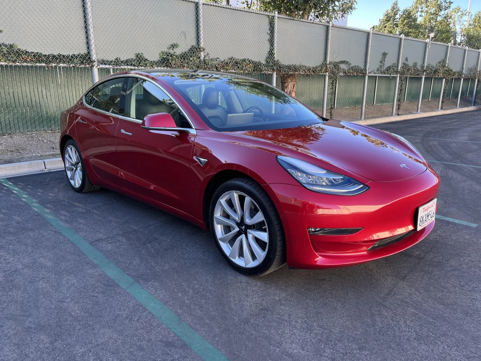 2019 Tesla Model 3 - Image 27 of 31