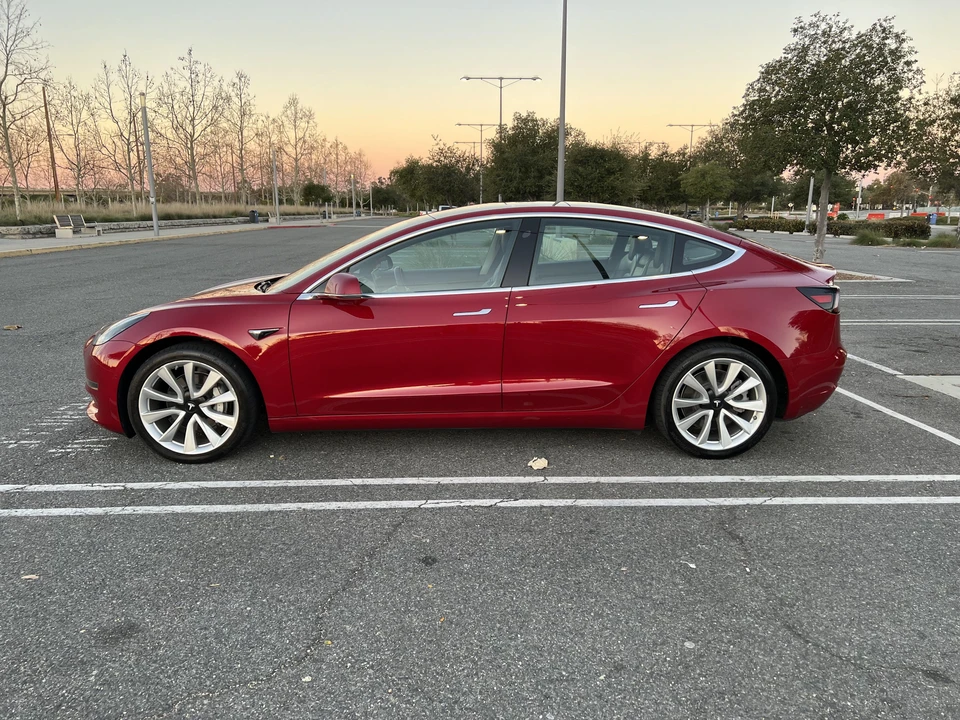 2019 Tesla Model 3 - Image 18 of 31