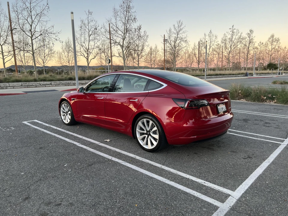 2019 Tesla Model 3 - Image 20 of 31