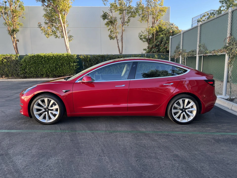 2019 Tesla Model 3 - Image 19 of 31