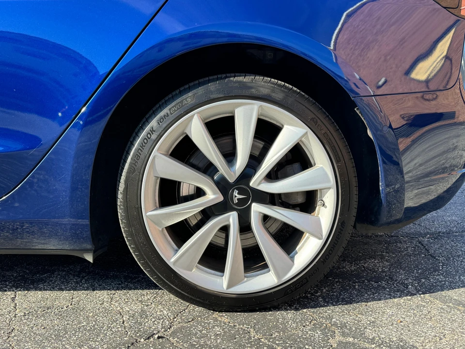 2019 Tesla Model 3 - Image 26 of 31