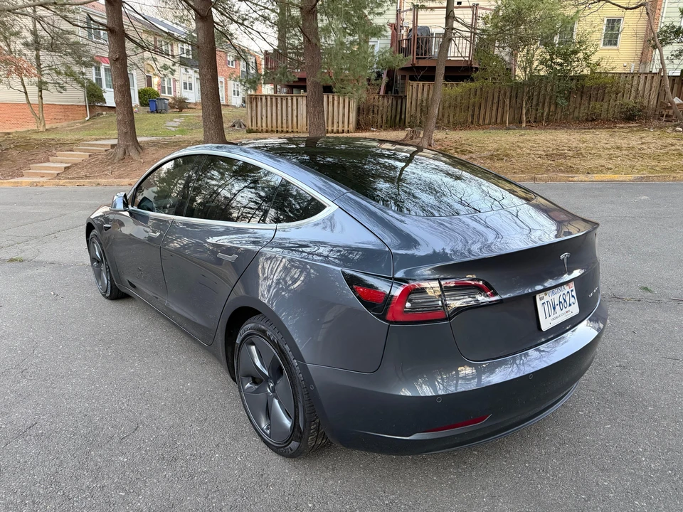 2019 Tesla Model 3 - Image 13 of 31