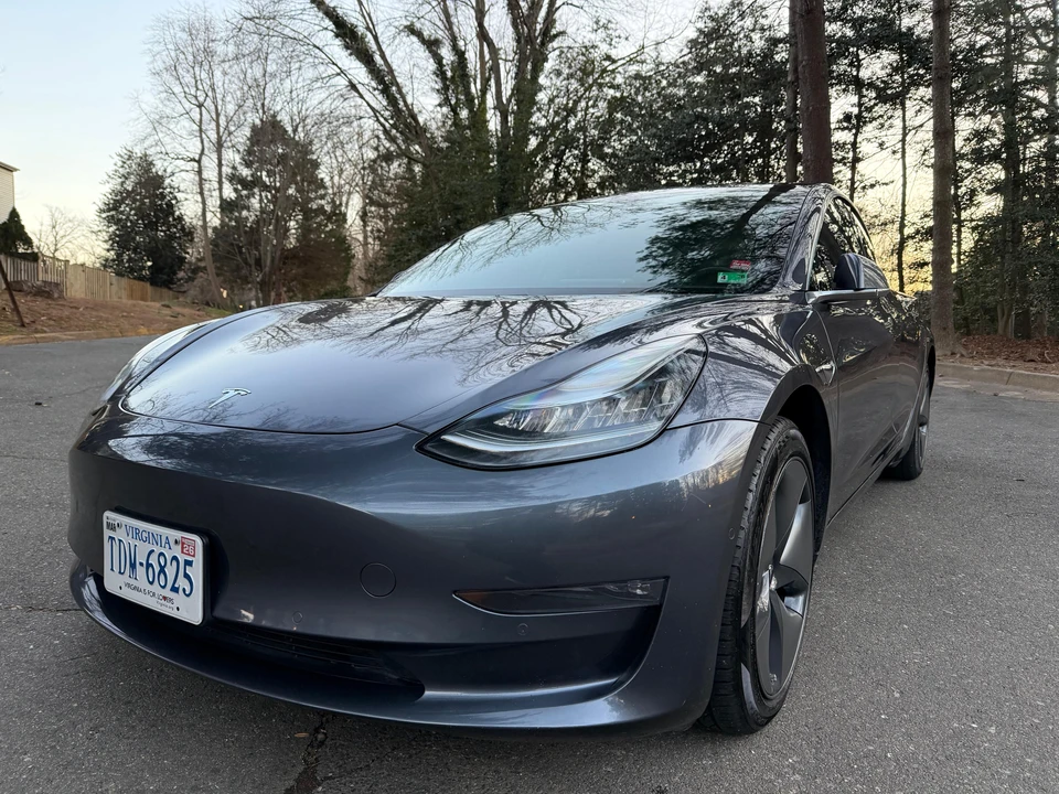 2019 Tesla Model 3 - Image 9 of 31