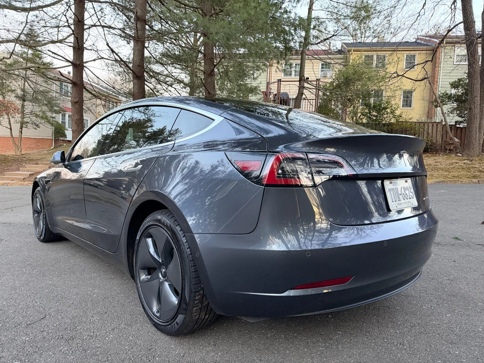 2019 Tesla Model 3 - Image 14 of 31