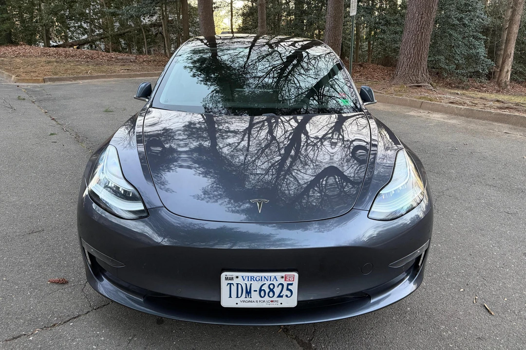 2019 Tesla Model 3 - Image 2 of 31