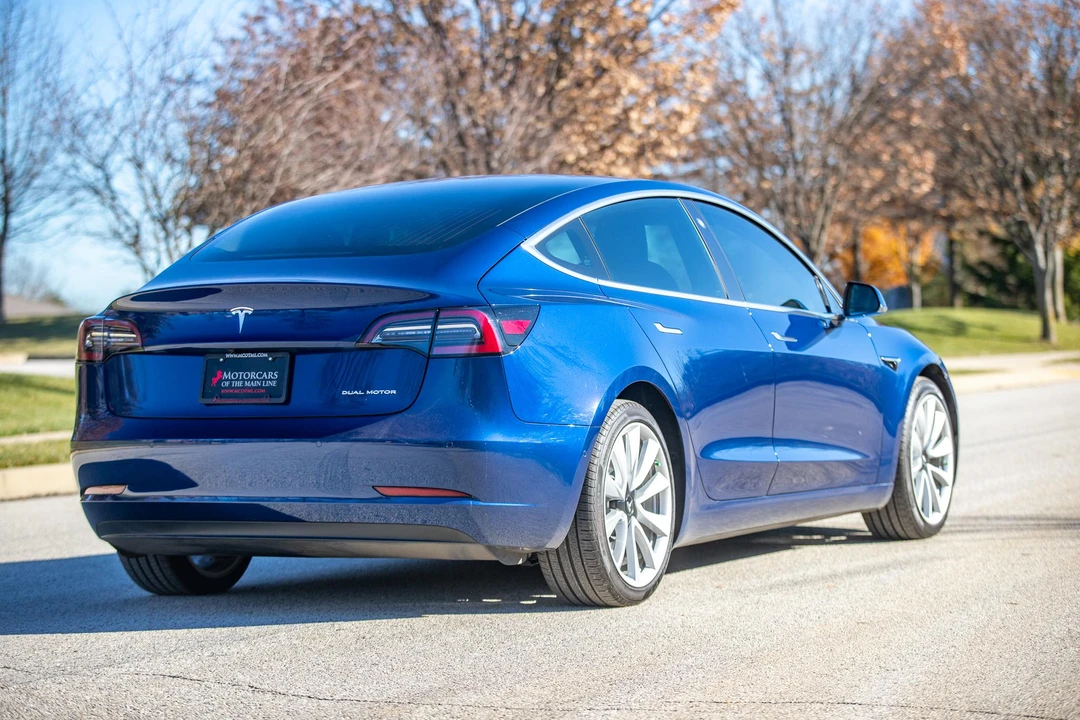 2019 Tesla Model 3 - Image 14 of 31
