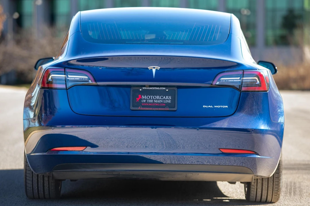 2019 Tesla Model 3 - Image 5 of 31