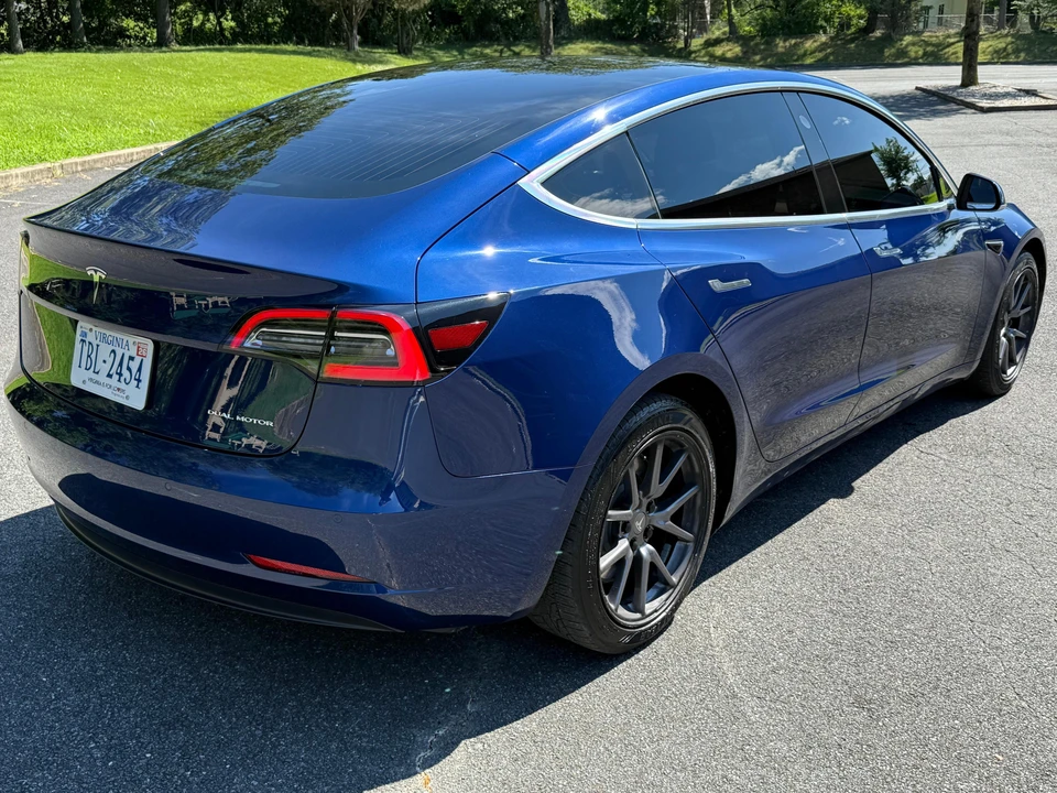 2019 Tesla Model 3 - Image 13 of 31